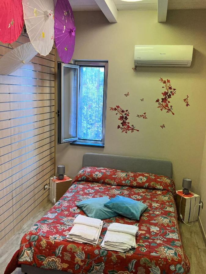 Le Stanze Dei Colori Hotel Aci Bonaccorsi Ngoại thất bức ảnh