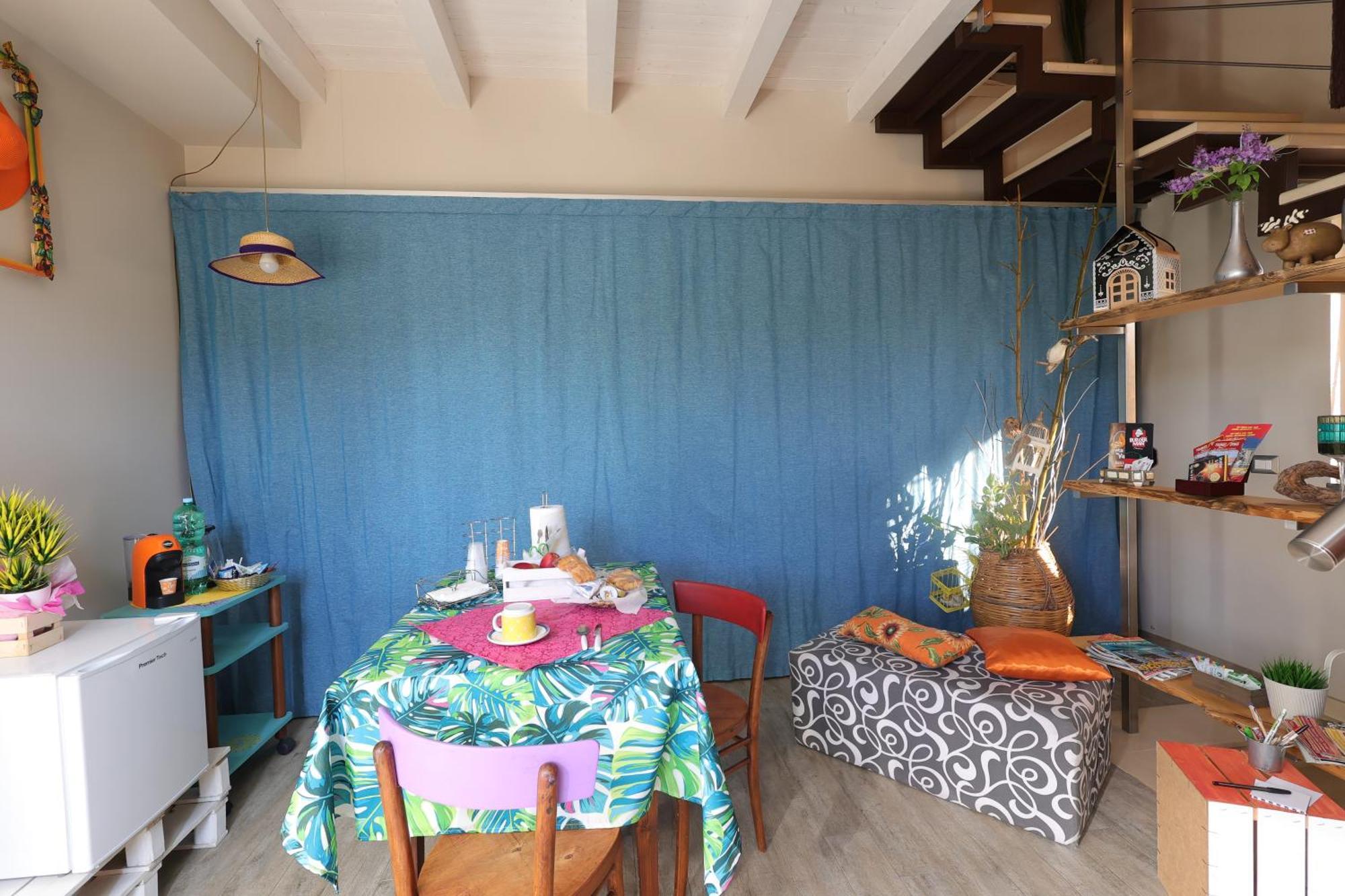 Le Stanze Dei Colori Hotel Aci Bonaccorsi Ngoại thất bức ảnh