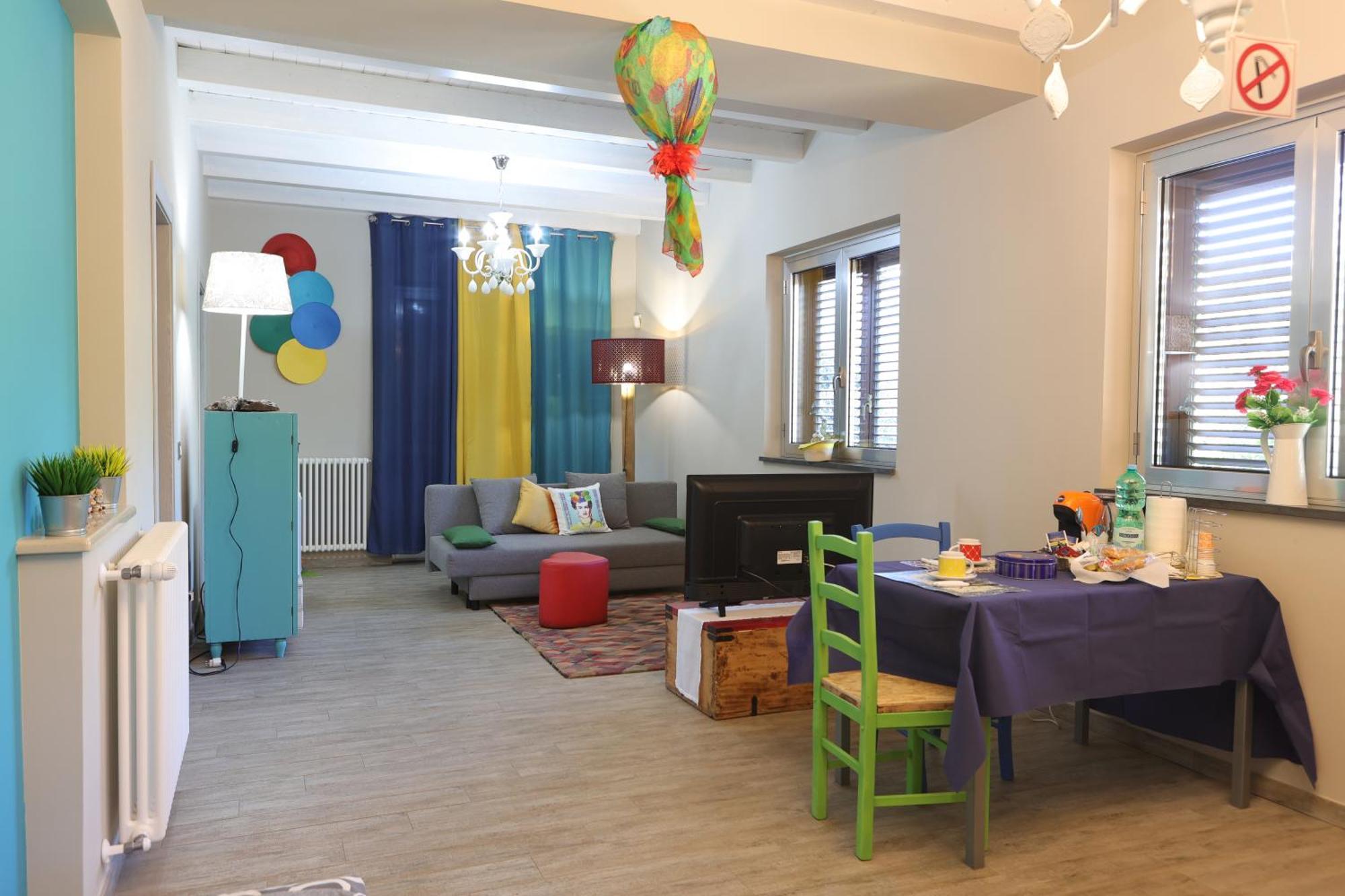 Le Stanze Dei Colori Hotel Aci Bonaccorsi Ngoại thất bức ảnh