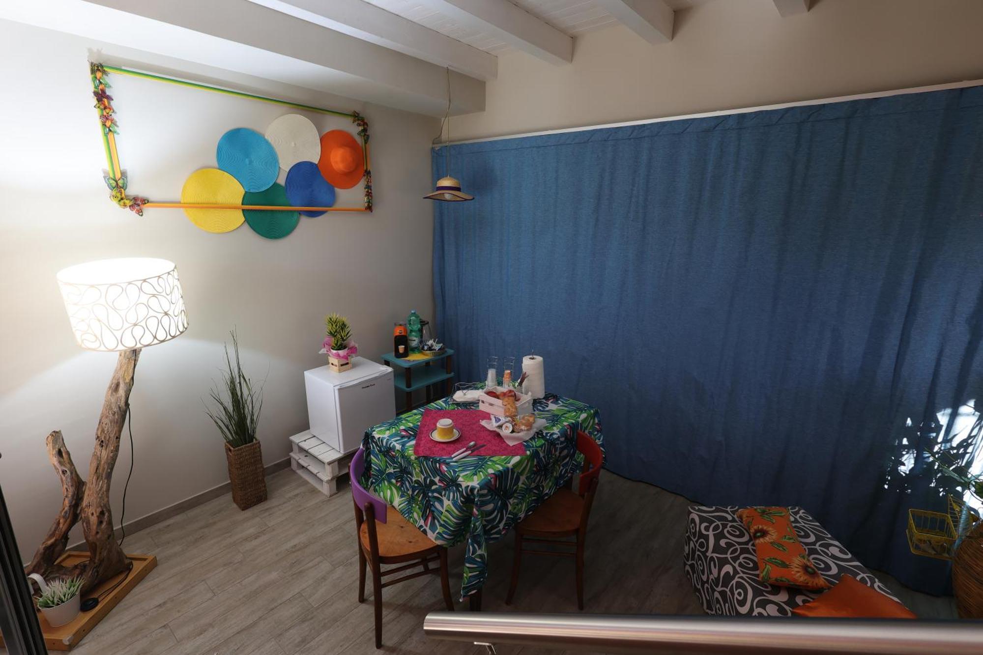 Le Stanze Dei Colori Hotel Aci Bonaccorsi Ngoại thất bức ảnh